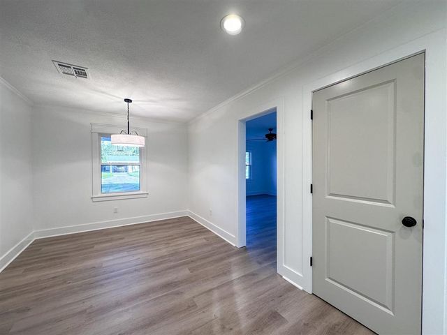 3202 Hodges Street, Lake Charles, LA 70601