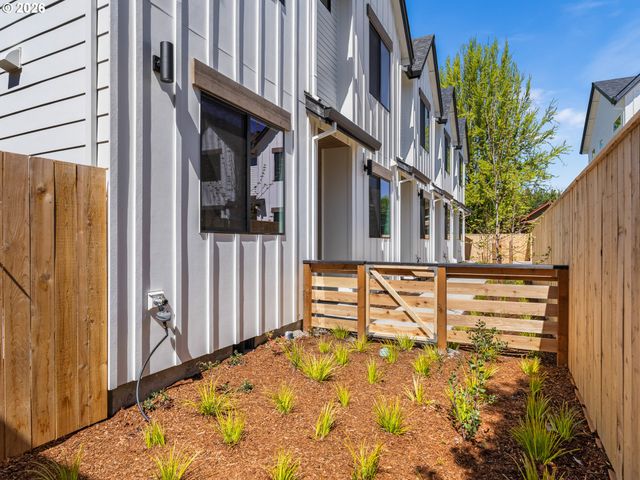 5187 Se 28TH Ave 10, Portland, OR 97202
