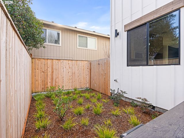 5187 Se 28TH Ave 10, Portland, OR 97202