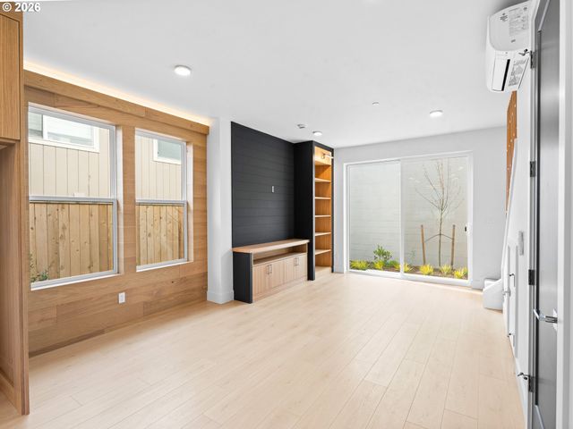 5187 Se 28TH Ave 10, Portland, OR 97202