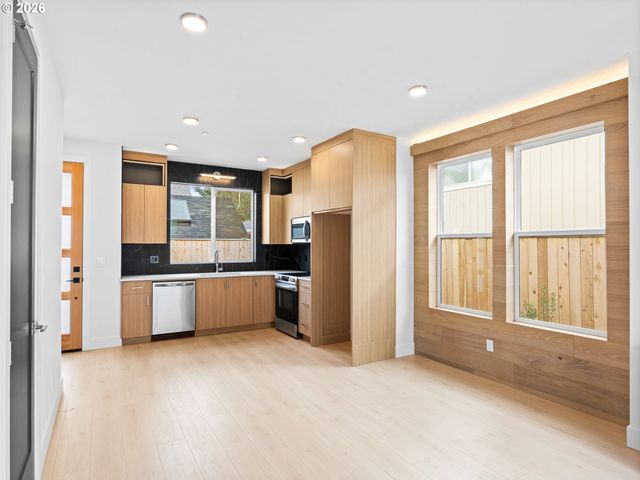 5187 Se 28TH Ave 10, Portland, OR 97202