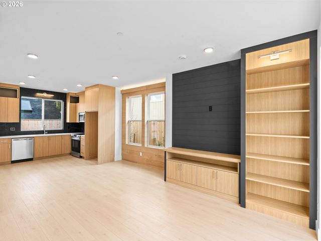 5187 Se 28TH Ave 10, Portland, OR 97202