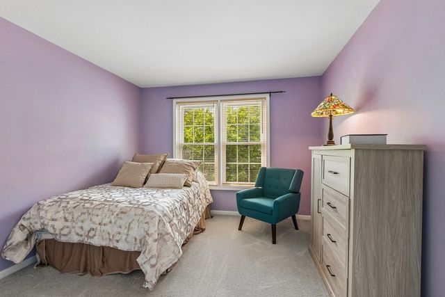 9038 DELPHIA Avenue, Des Plaines, IL 60016
