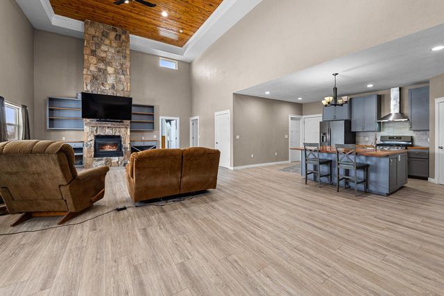 W3335 Bauer ROAD, Mayville, WI 53050