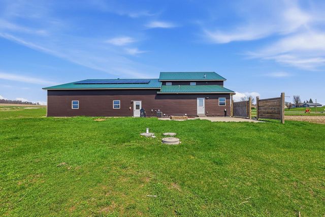 W3335 Bauer ROAD, Mayville, WI 53050