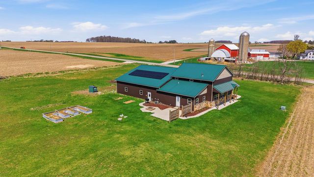 W3335 Bauer ROAD, Mayville, WI 53050