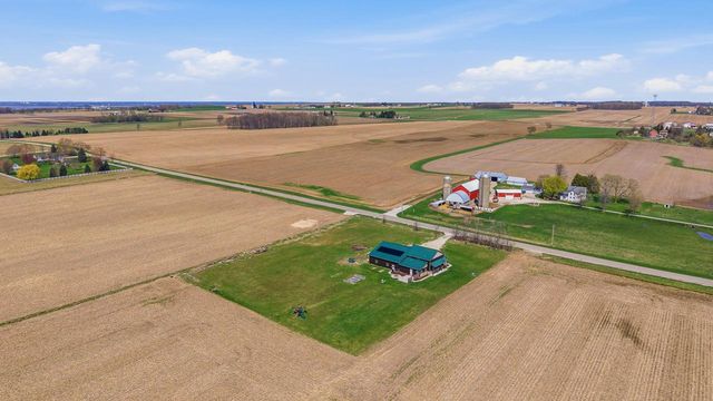 W3335 Bauer ROAD, Mayville, WI 53050