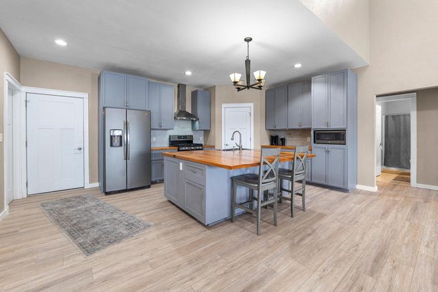 W3335 Bauer ROAD, Mayville, WI 53050