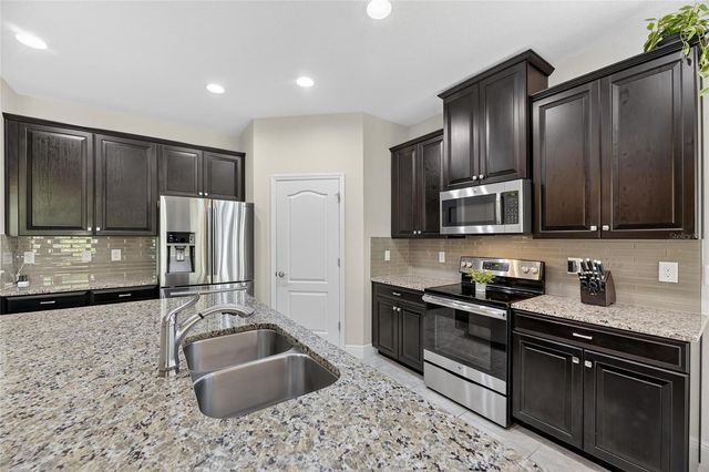 5048 INSHORE LANDING DRIVE, Apollo Beach, FL 33572