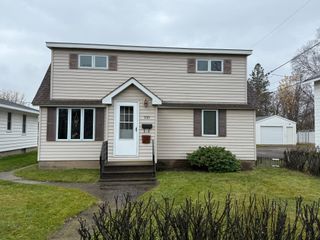 3725 Mayfair Avenue, Hibbing, MN 55746