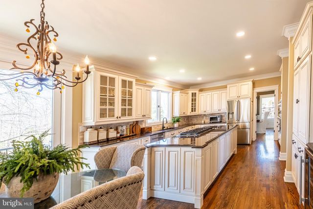 8125 CROOKED OAKS CT, Gainesville, VA 20155