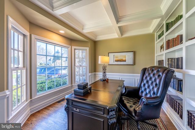 8125 CROOKED OAKS CT, Gainesville, VA 20155