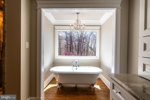 8125 CROOKED OAKS CT, Gainesville, VA 20155