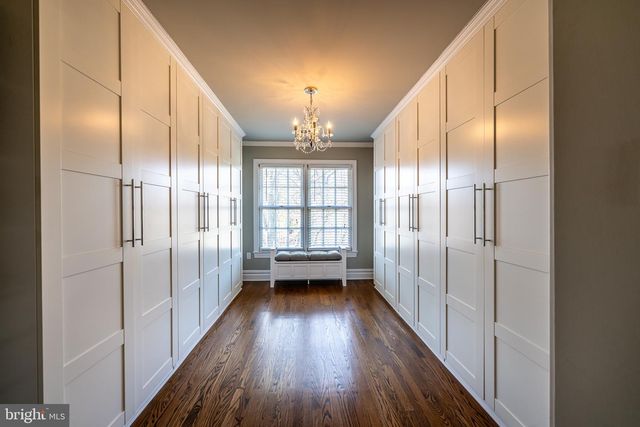8125 CROOKED OAKS CT, Gainesville, VA 20155