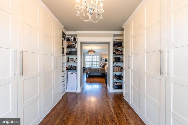 8125 CROOKED OAKS CT, Gainesville, VA 20155