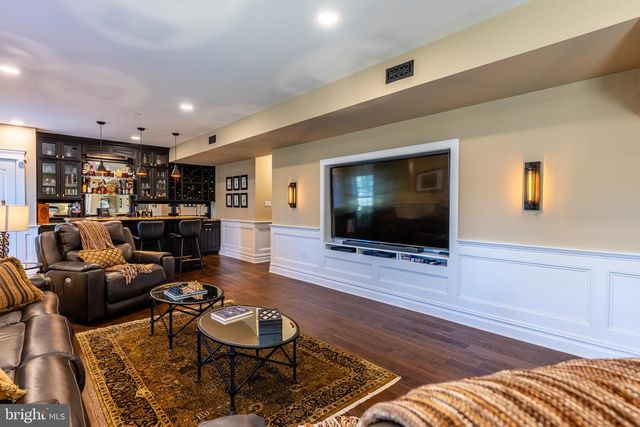 8125 CROOKED OAKS CT, Gainesville, VA 20155