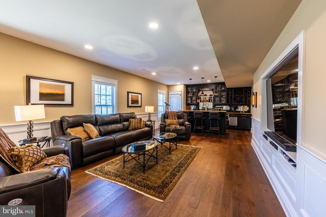 8125 CROOKED OAKS CT, Gainesville, VA 20155