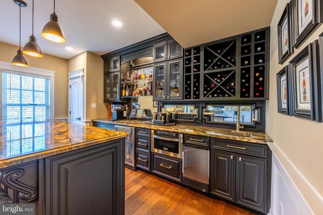 8125 CROOKED OAKS CT, Gainesville, VA 20155