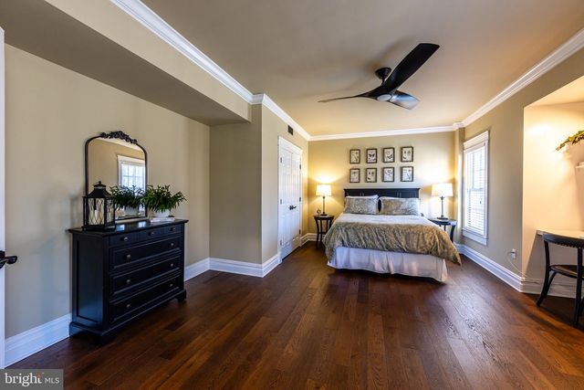 8125 CROOKED OAKS CT, Gainesville, VA 20155