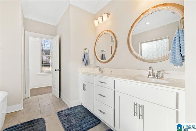 984 KNOBLOCH LANE, Moody, AL 35004