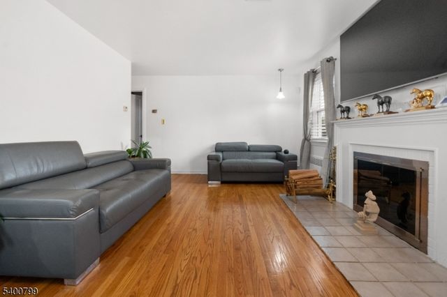 163 Grove St, Lodi Boro, NJ 07644