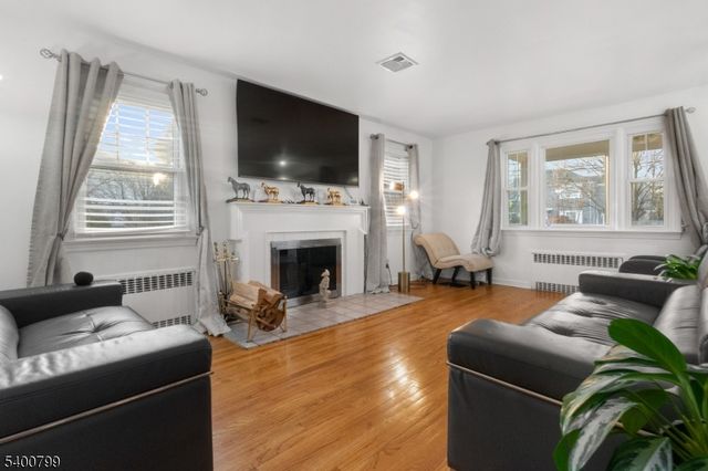 163 Grove St, Lodi Boro, NJ 07644