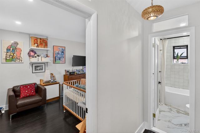 10325 68th Avenue 5K, Forest Hills, NY 11375