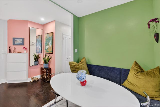 10325 68th Avenue 5K, Forest Hills, NY 11375