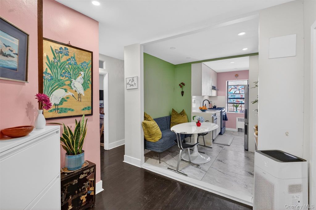 10325 68th Avenue 5K, Forest Hills, NY 11375