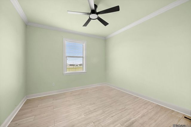 6250 Beau Douglas Ave, Gonzales, LA 70737