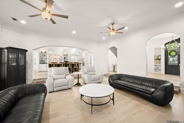 6250 Beau Douglas Ave, Gonzales, LA 70737