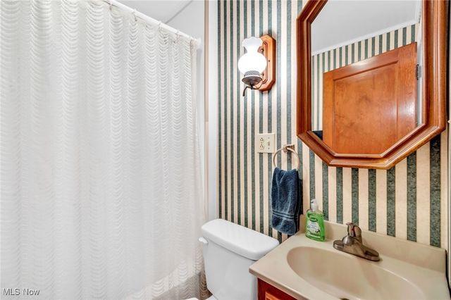 6907 Orchard Avenue, Parma, OH 44129