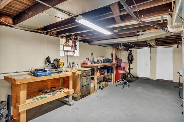 6907 Orchard Avenue, Parma, OH 44129