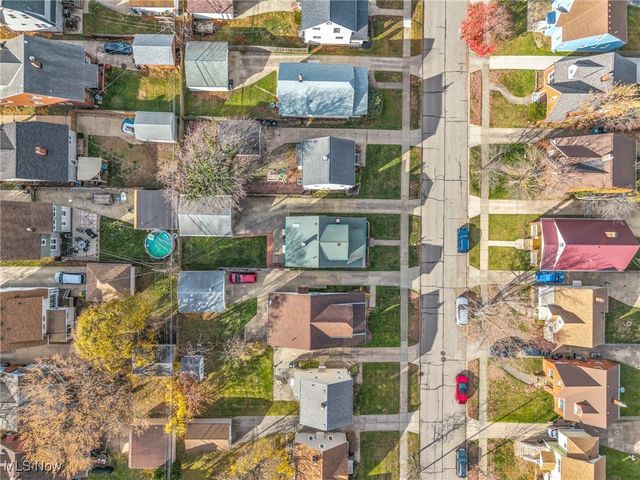 6907 Orchard Avenue, Parma, OH 44129