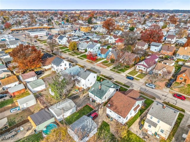 6907 Orchard Avenue, Parma, OH 44129