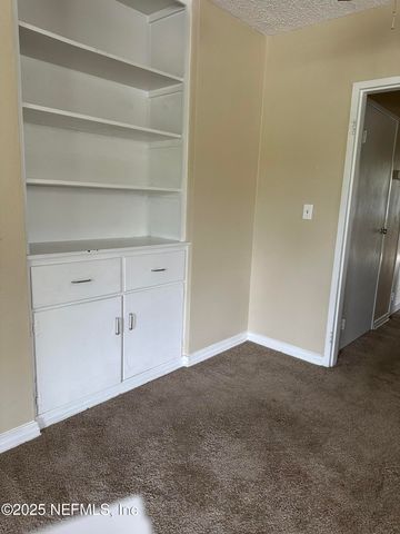 3411 HENDRICKS Avenue 4, Jacksonville, FL 32207