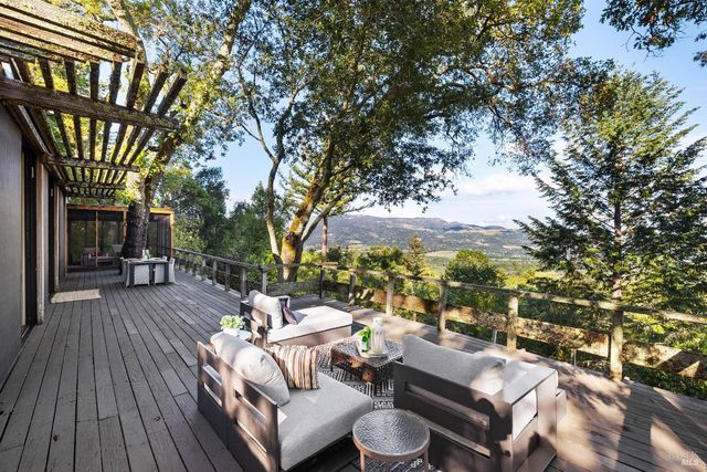 2395 Sobre Vista Rd, Sonoma, CA 95476