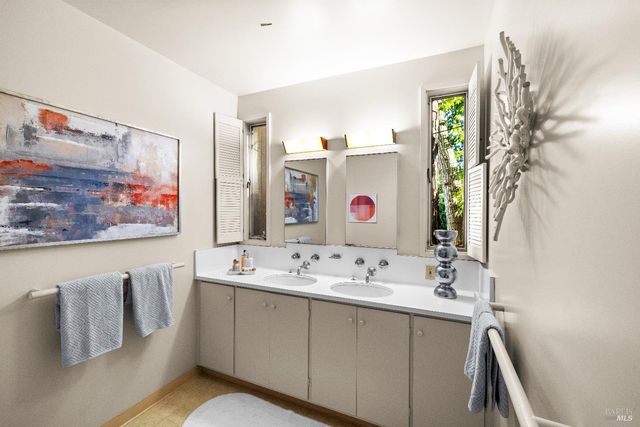 2395 Sobre Vista Rd, Sonoma, CA 95476