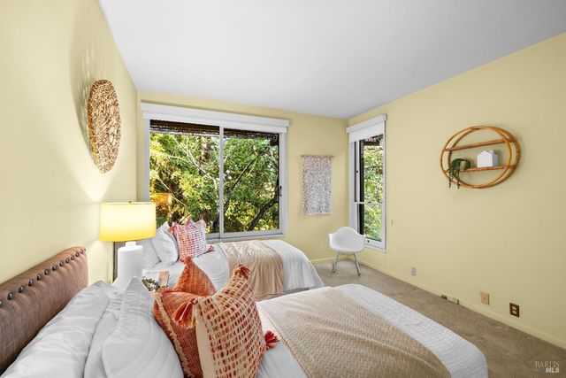 2395 Sobre Vista Rd, Sonoma, CA 95476