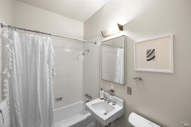 2395 Sobre Vista Rd, Sonoma, CA 95476