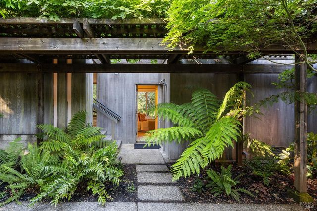 2395 Sobre Vista Rd, Sonoma, CA 95476