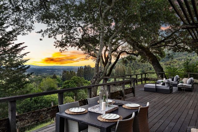 2395 Sobre Vista Rd, Sonoma, CA 95476