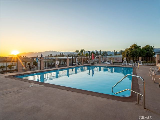 1245 W Cienega Avenue 18, San Dimas, CA 91773