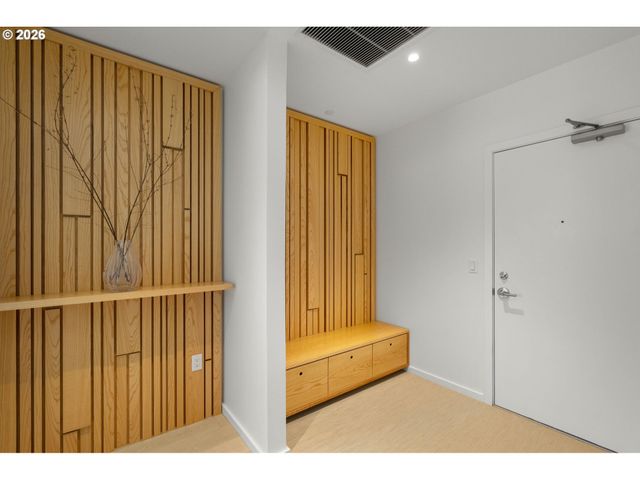 1150 Nw QUIMBY St 702, Portland, OR 97209