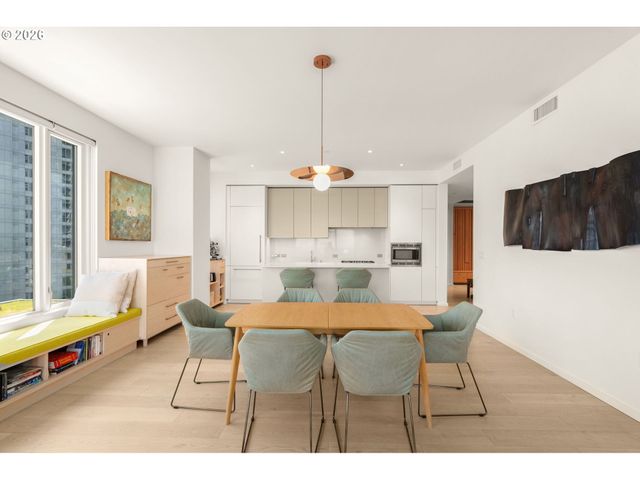 1150 Nw QUIMBY St 702, Portland, OR 97209