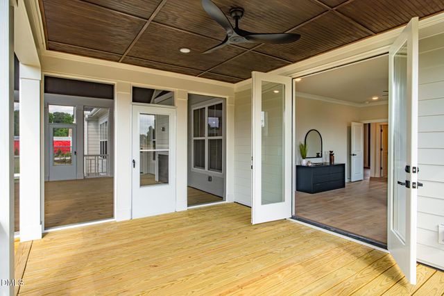 3220 Oakridge River Road, Fuquay Varina, NC 27526