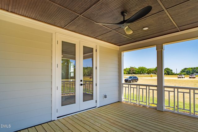 3220 Oakridge River Road, Fuquay Varina, NC 27526