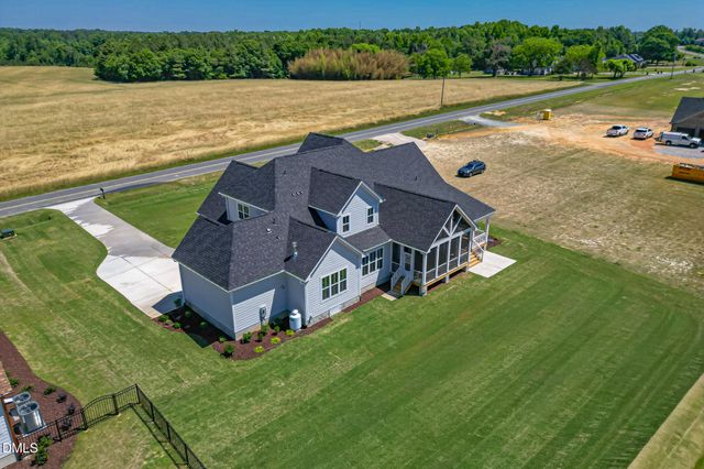 3220 Oakridge River Road, Fuquay Varina, NC 27526