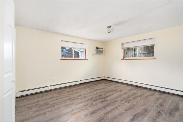73 Charlesbank Rd 104, Newton, MA 02458