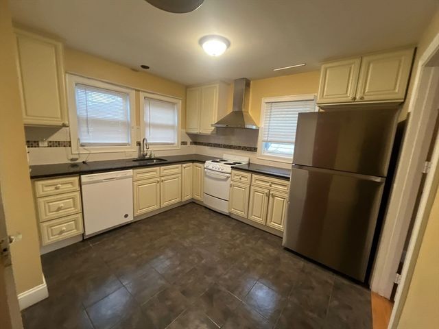 30 Stearns Rd -, Belmont, MA 02478
